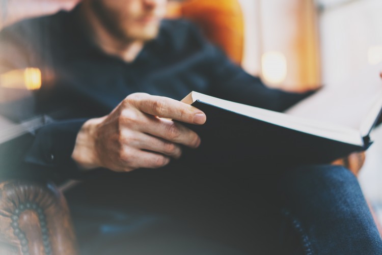 الزعم أن السنة من وضع الزهاد والصالحين ومسلمي أهل الكتاب