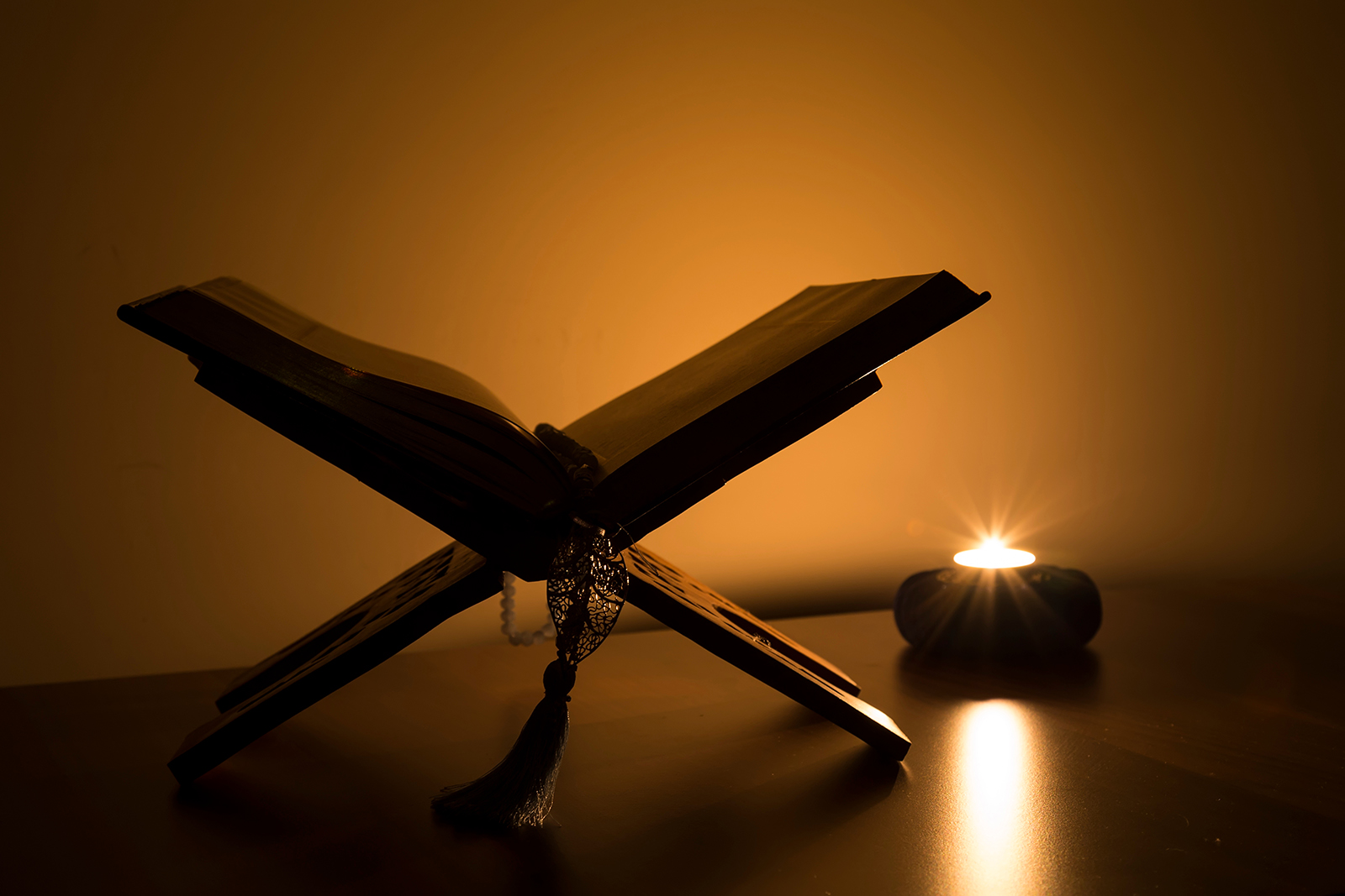 هل ينبغي عليّ اعتناق الإسلام؟